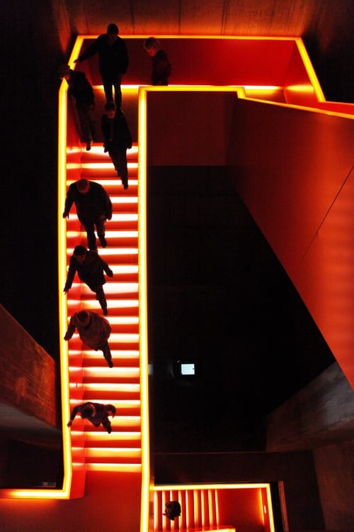건축가 렘 콜하스가 설계한 루르박물관의 계단