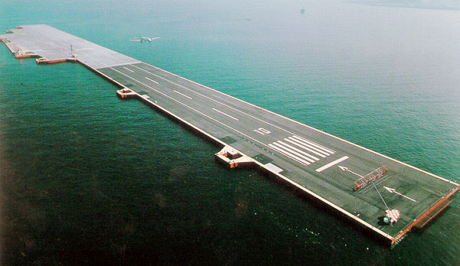 일본 요코스카 해역에 설치했던 해상공항 실증실험용 메가플로트